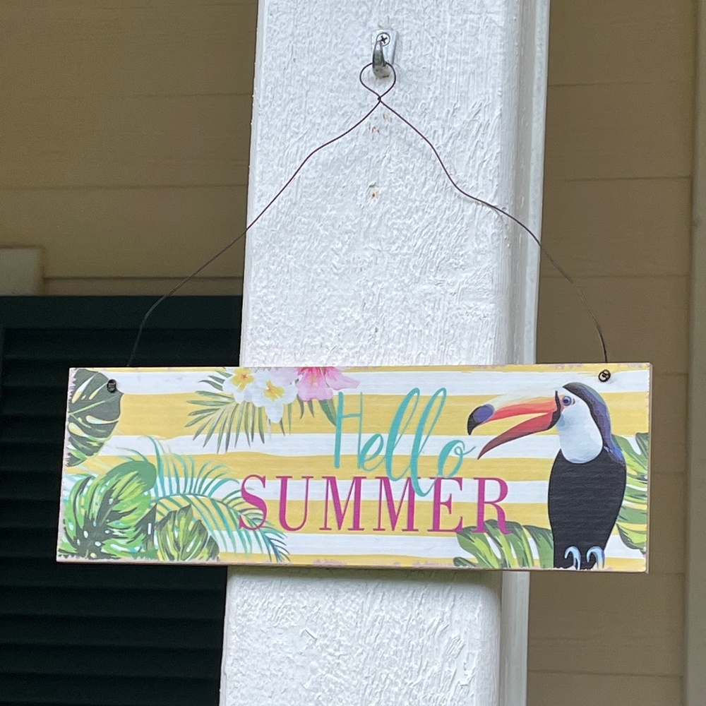 🌴 Hello Summer Tropical Toucan Hanging Sign 🌴